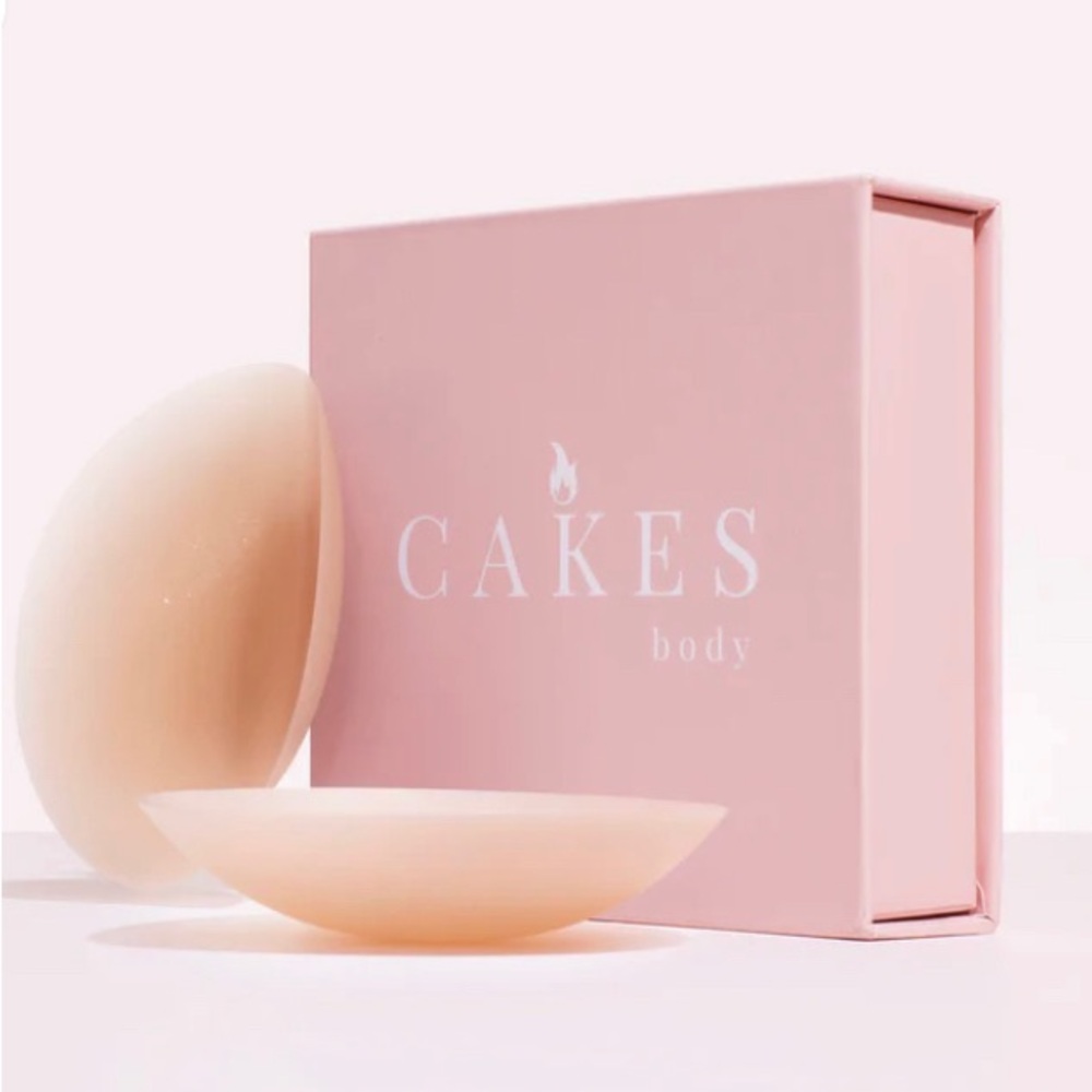 NWT Cakes Honey